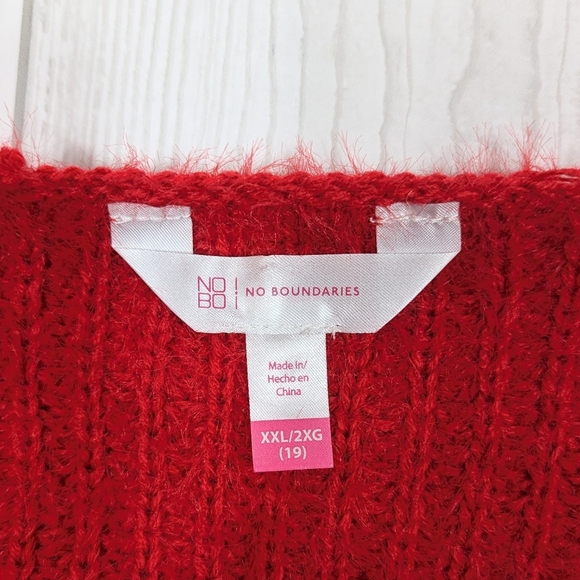 No Boundaries Sweater Women's Size XXL Crisscross Fuzzy Red with Beads Christmas - Picture 5 of 10
